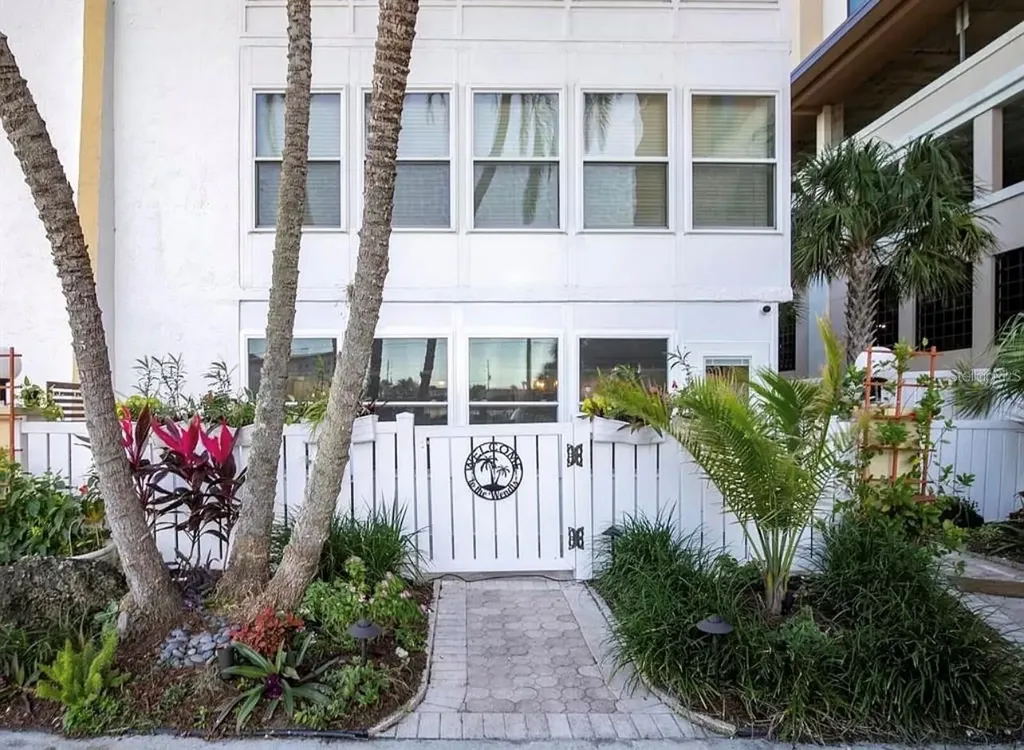 661 Poinsettia Avenue Clearwater Beach FL 33767