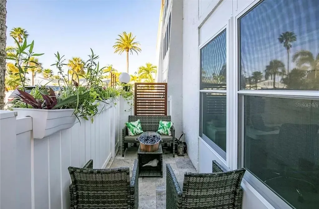 661 Poinsettia Avenue Clearwater Beach FL 33767