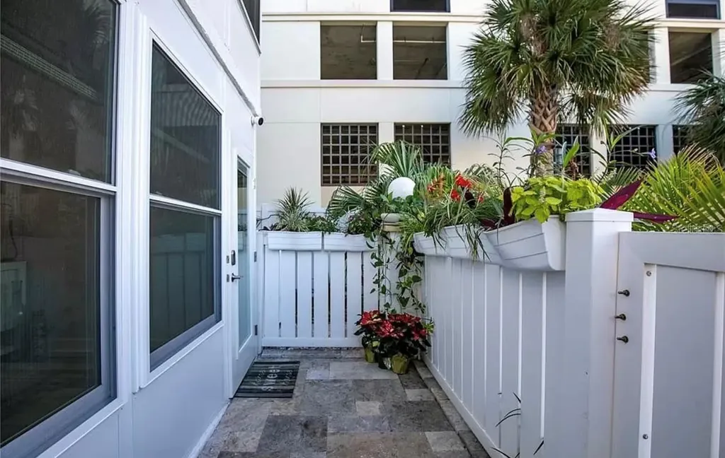 661 Poinsettia Avenue Clearwater Beach FL 33767
