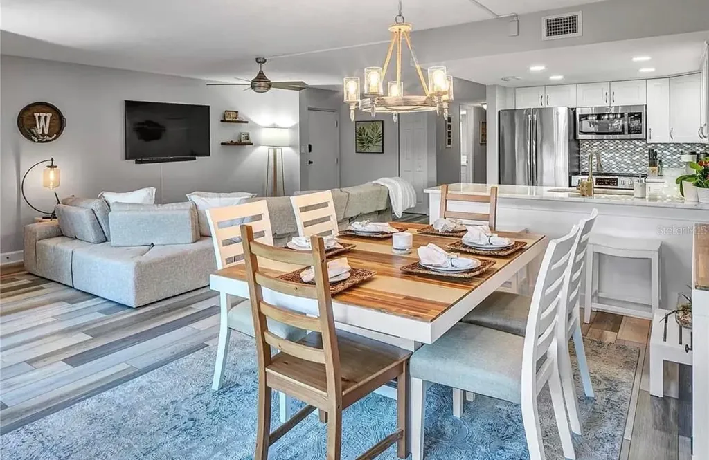 661 Poinsettia Avenue Clearwater Beach FL 33767