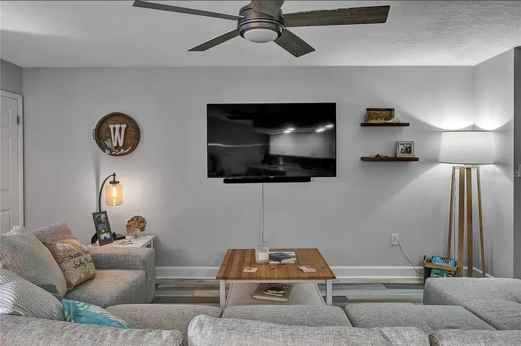 661 Poinsettia Avenue Clearwater Beach FL 33767