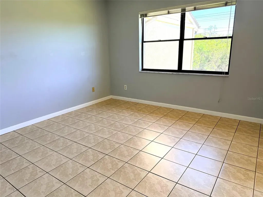 260 Woodlake E Oldsmar FL 34677