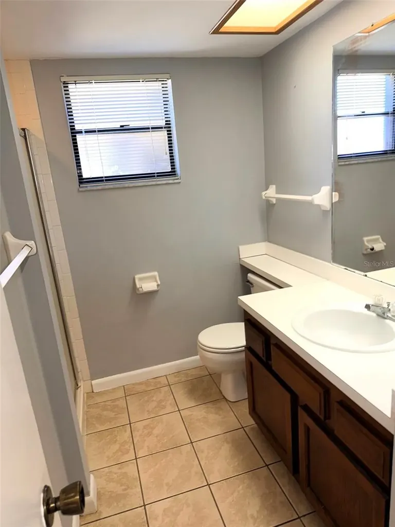 260 Woodlake E Oldsmar FL 34677
