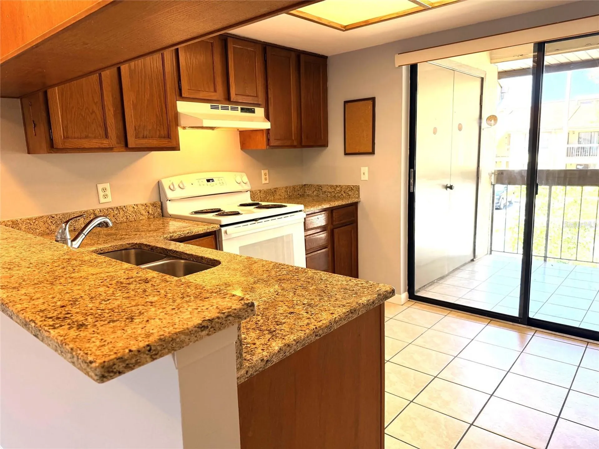 260 Woodlake E Oldsmar FL 34677