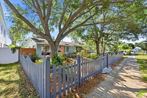 3021 10th Street N St Petersburg FL 33704