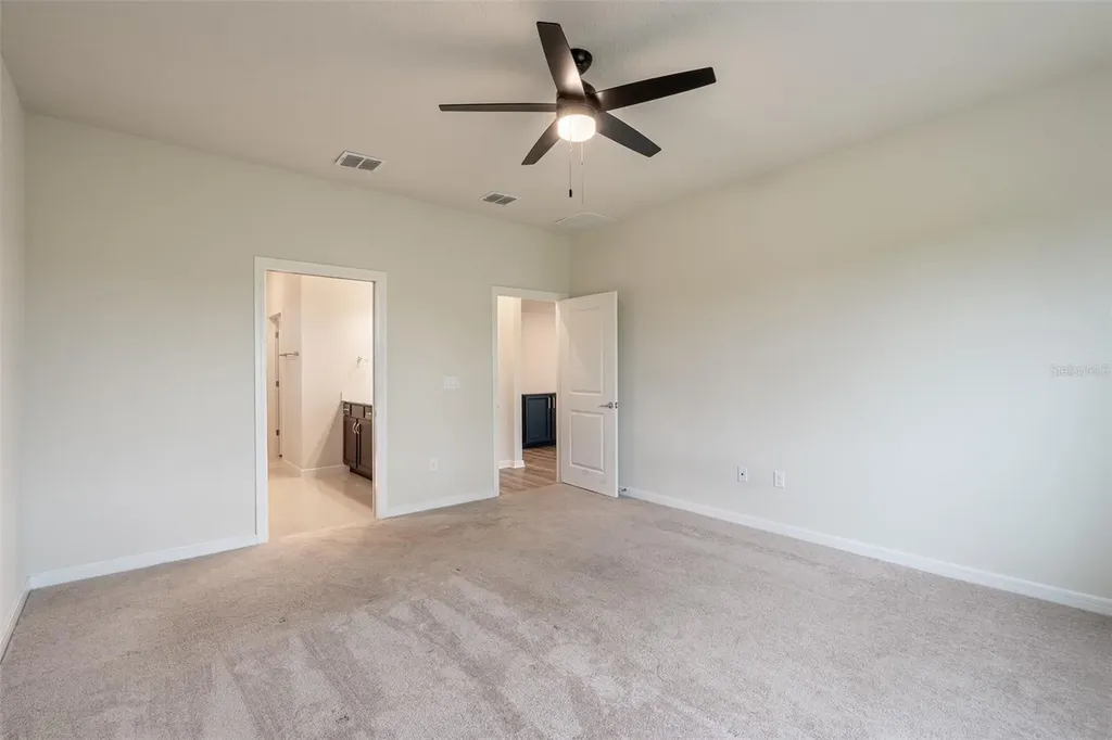 15966 Winding Bluff Drive Montverde FL 34756