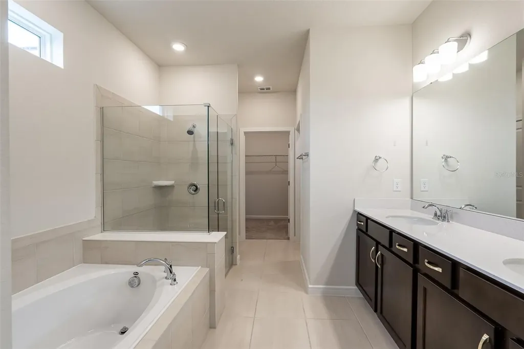 15966 Winding Bluff Drive Montverde FL 34756