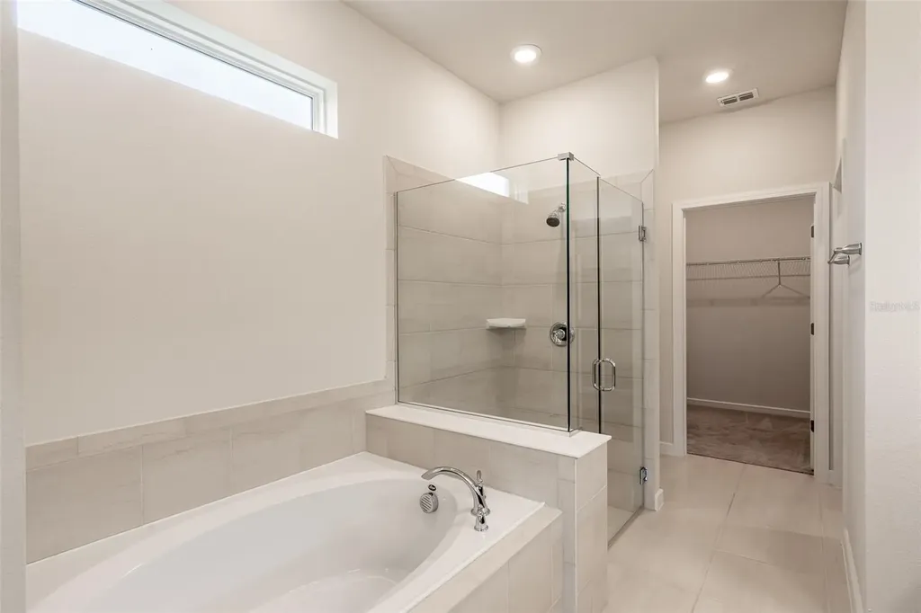 15966 Winding Bluff Drive Montverde FL 34756