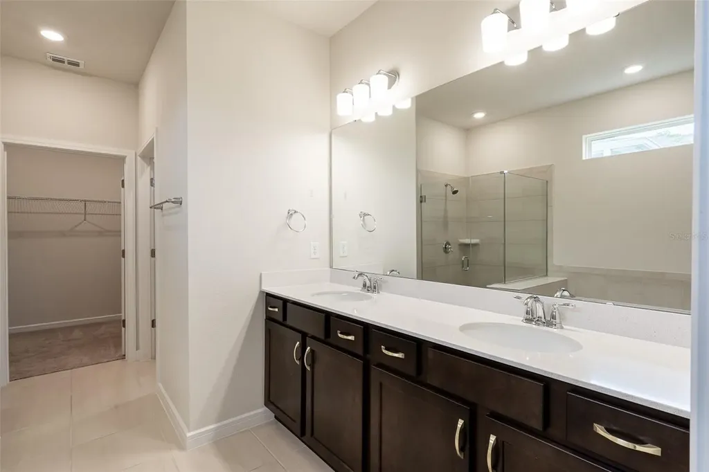 15966 Winding Bluff Drive Montverde FL 34756