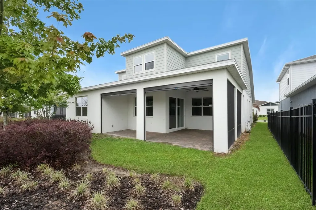 15966 Winding Bluff Drive Montverde FL 34756