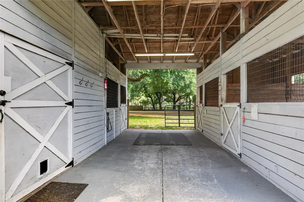 32040 Chestnut Lane Sorrento FL 32776