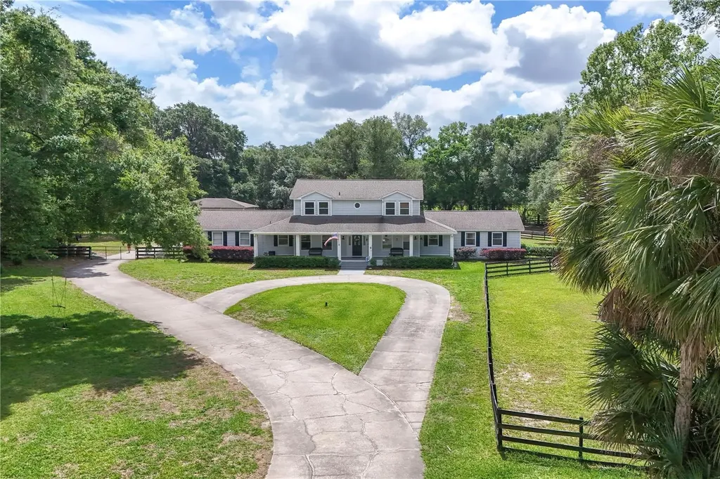 32040 Chestnut Lane Sorrento FL 32776