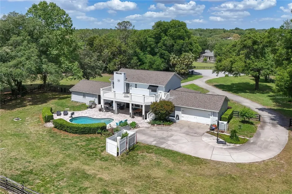 32040 Chestnut Lane Sorrento FL 32776