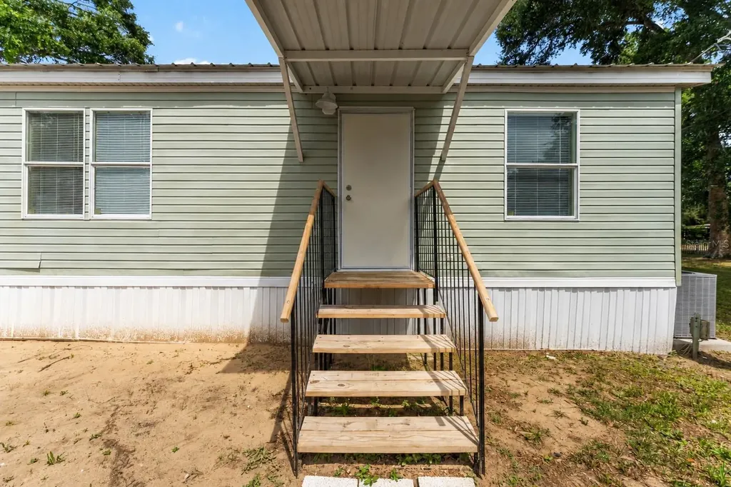 8960 SW 32nd Terrace Ocala FL 34476