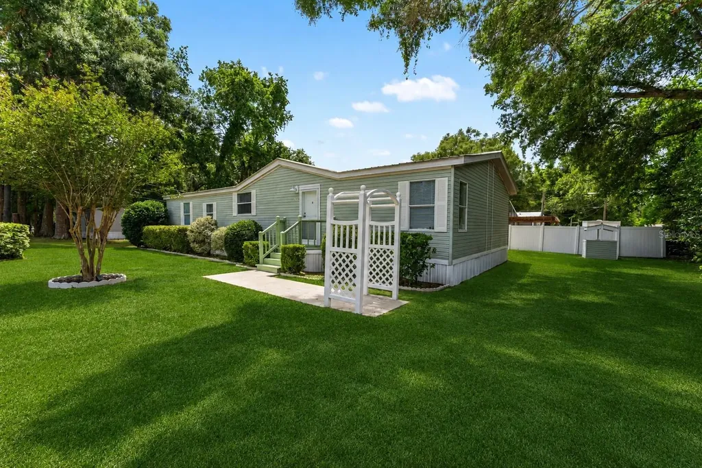 8960 SW 32nd Terrace Ocala FL 34476