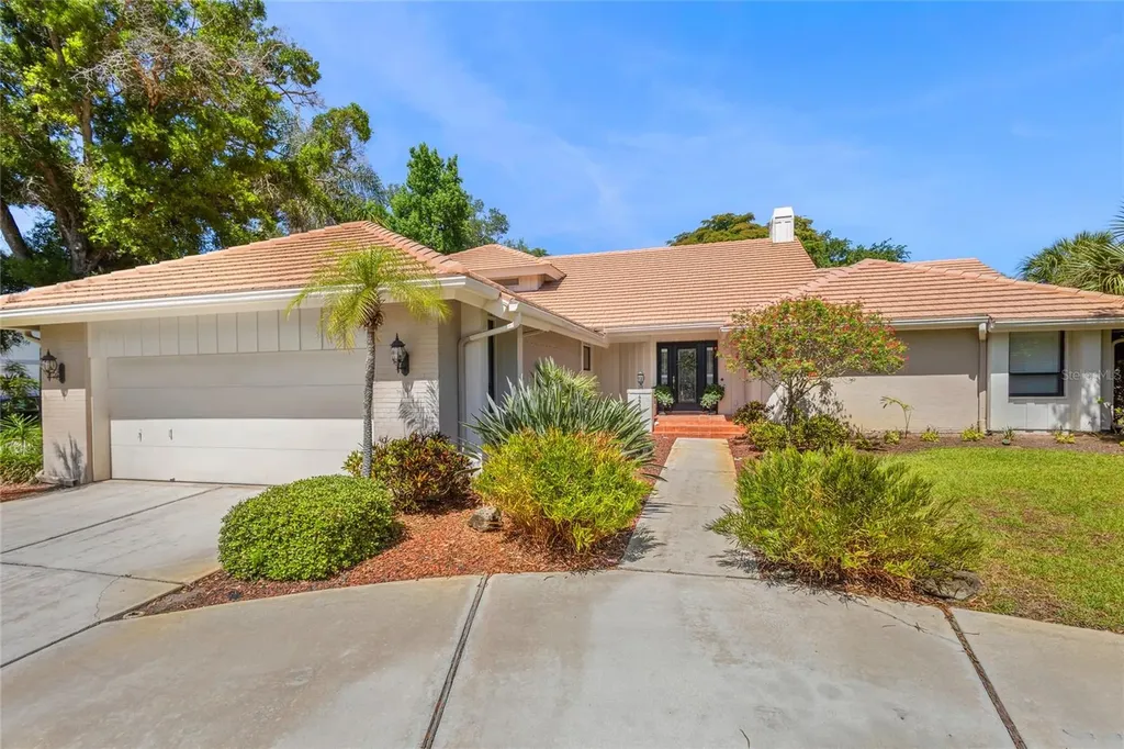 4937 Landings Court Sarasota FL 34231