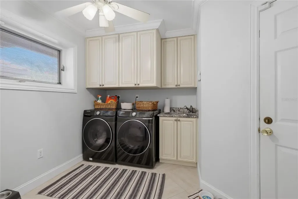 4937 Landings Court Sarasota FL 34231
