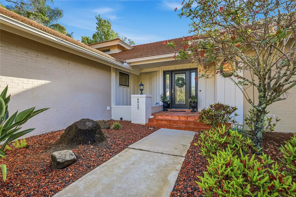 4937 Landings Court Sarasota FL 34231