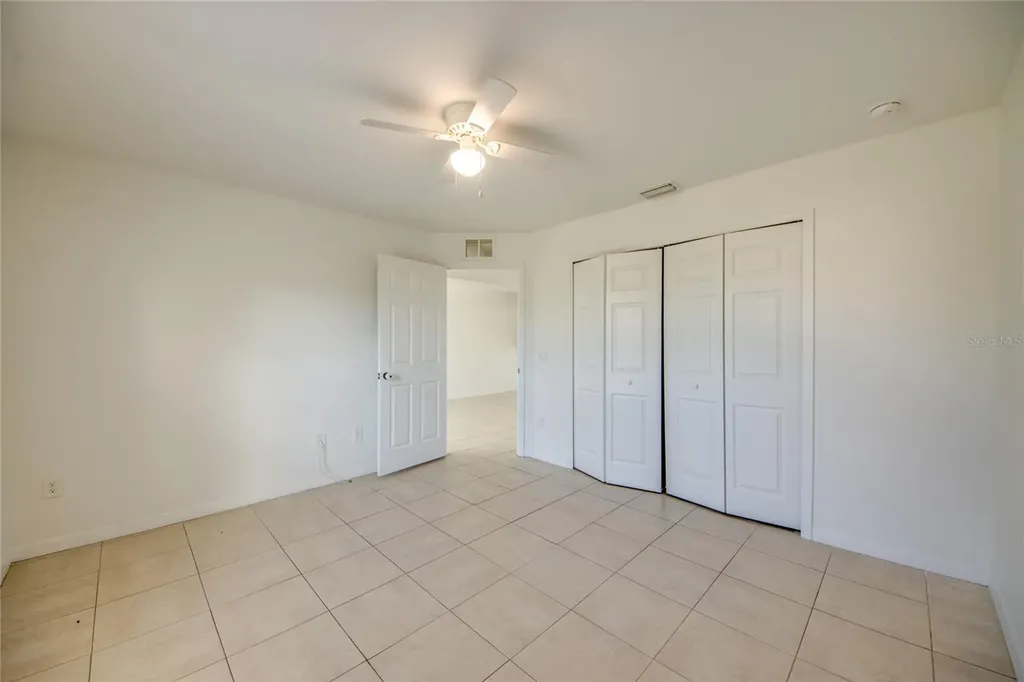 842/844 SW 39th Terrace Cape Coral FL 33914