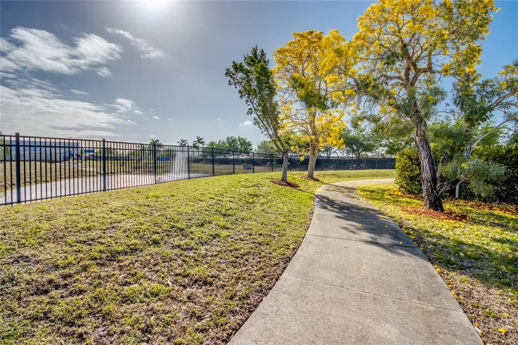 842/844 SW 39th Terrace Cape Coral FL 33914