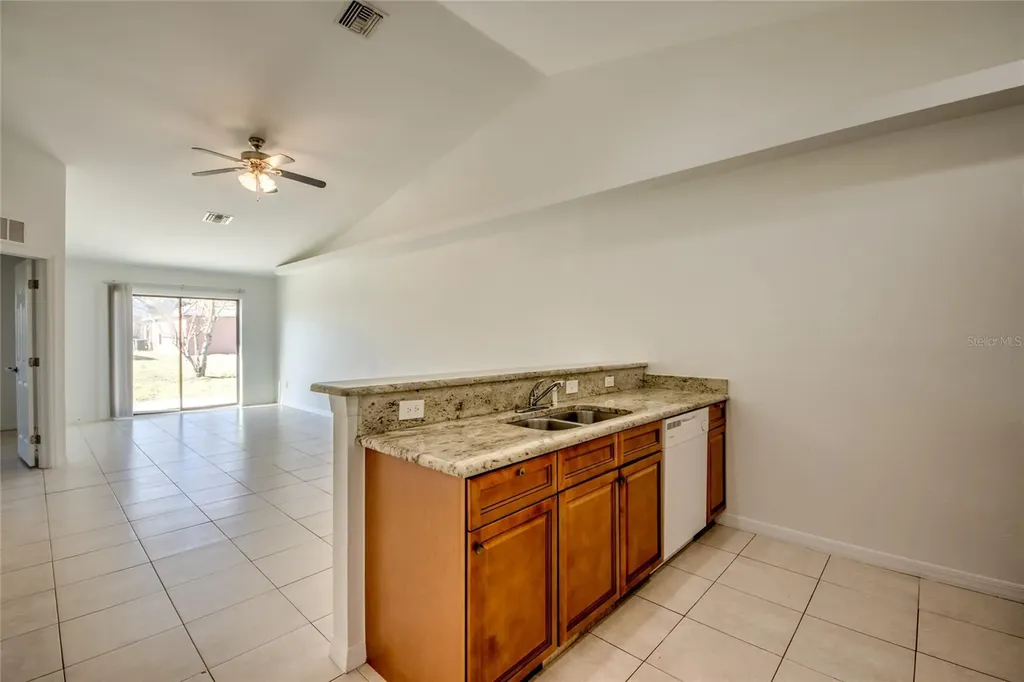842/844 SW 39th Terrace Cape Coral FL 33914