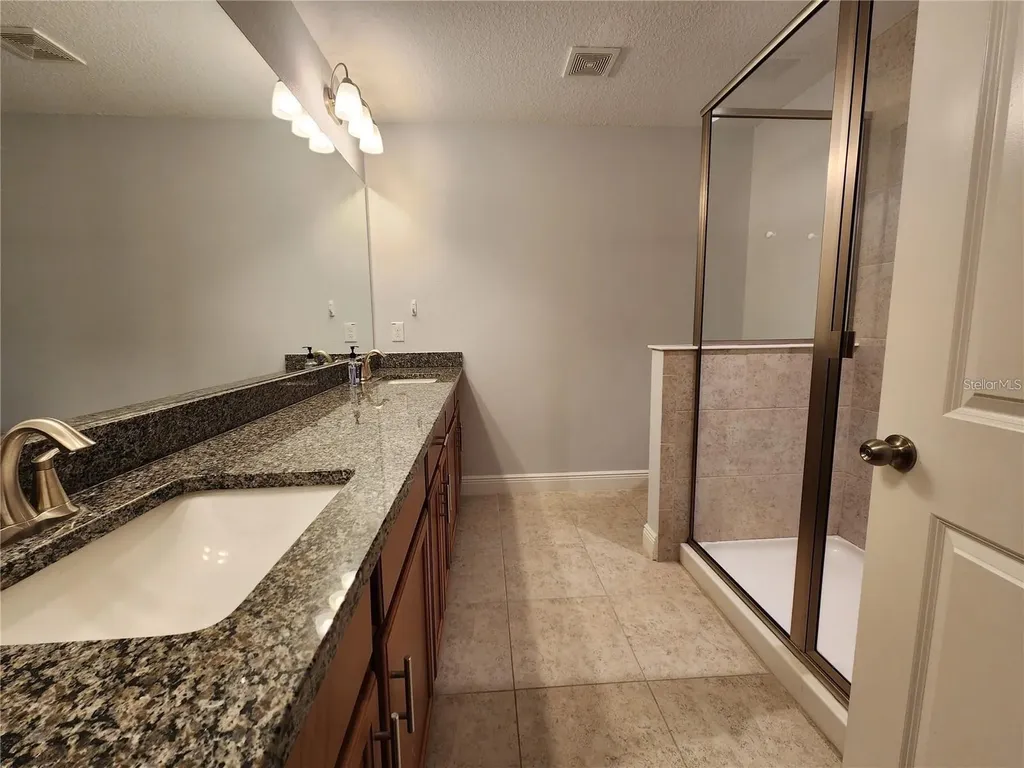 5514 Viola Lee Way Lutz FL 33558