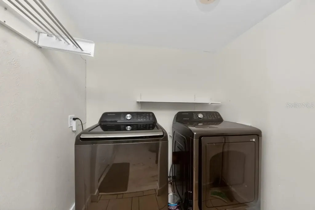 5818 39th Street N St Petersburg FL 33714