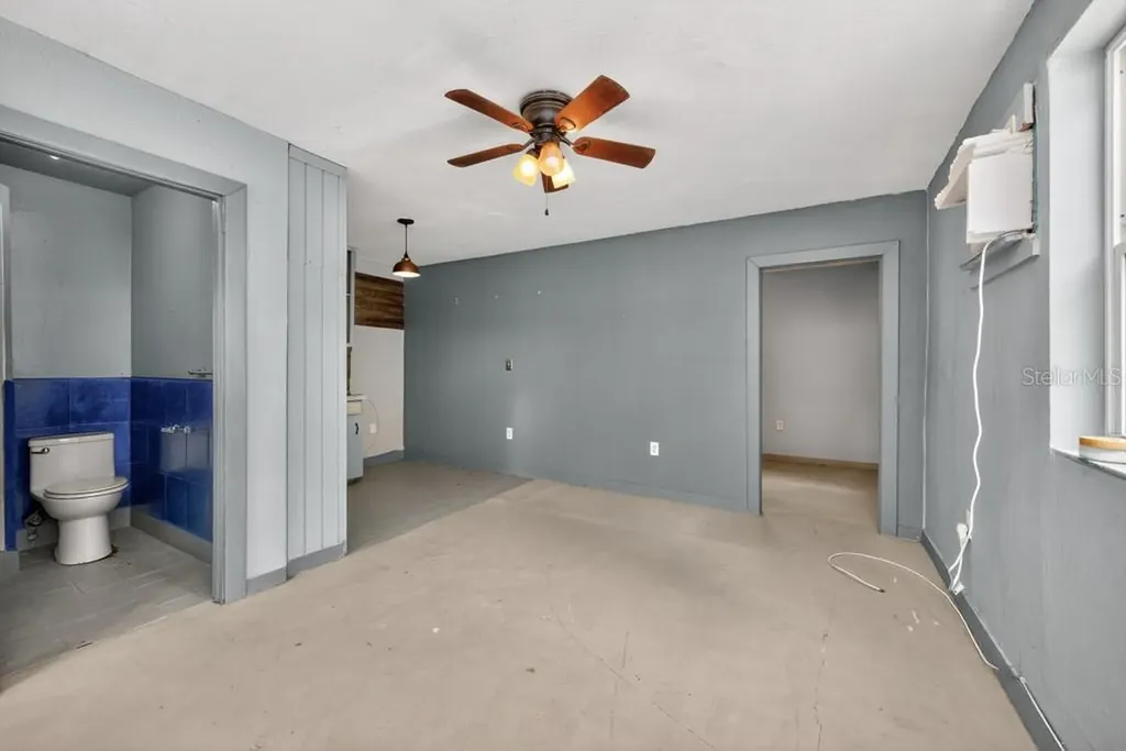 5818 39th Street N St Petersburg FL 33714