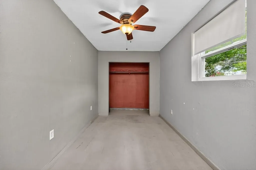 5818 39th Street N St Petersburg FL 33714