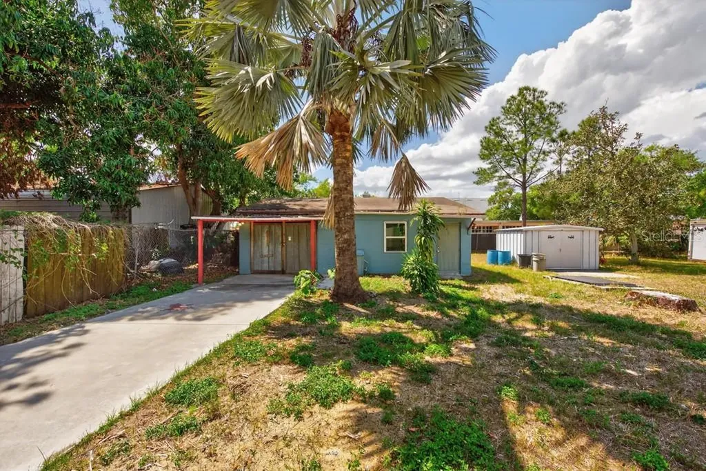 5818 39th Street N St Petersburg FL 33714
