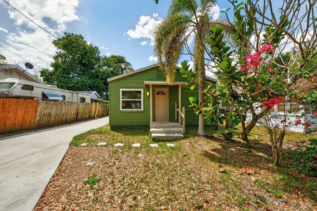5818 39th Street N St Petersburg FL 33714