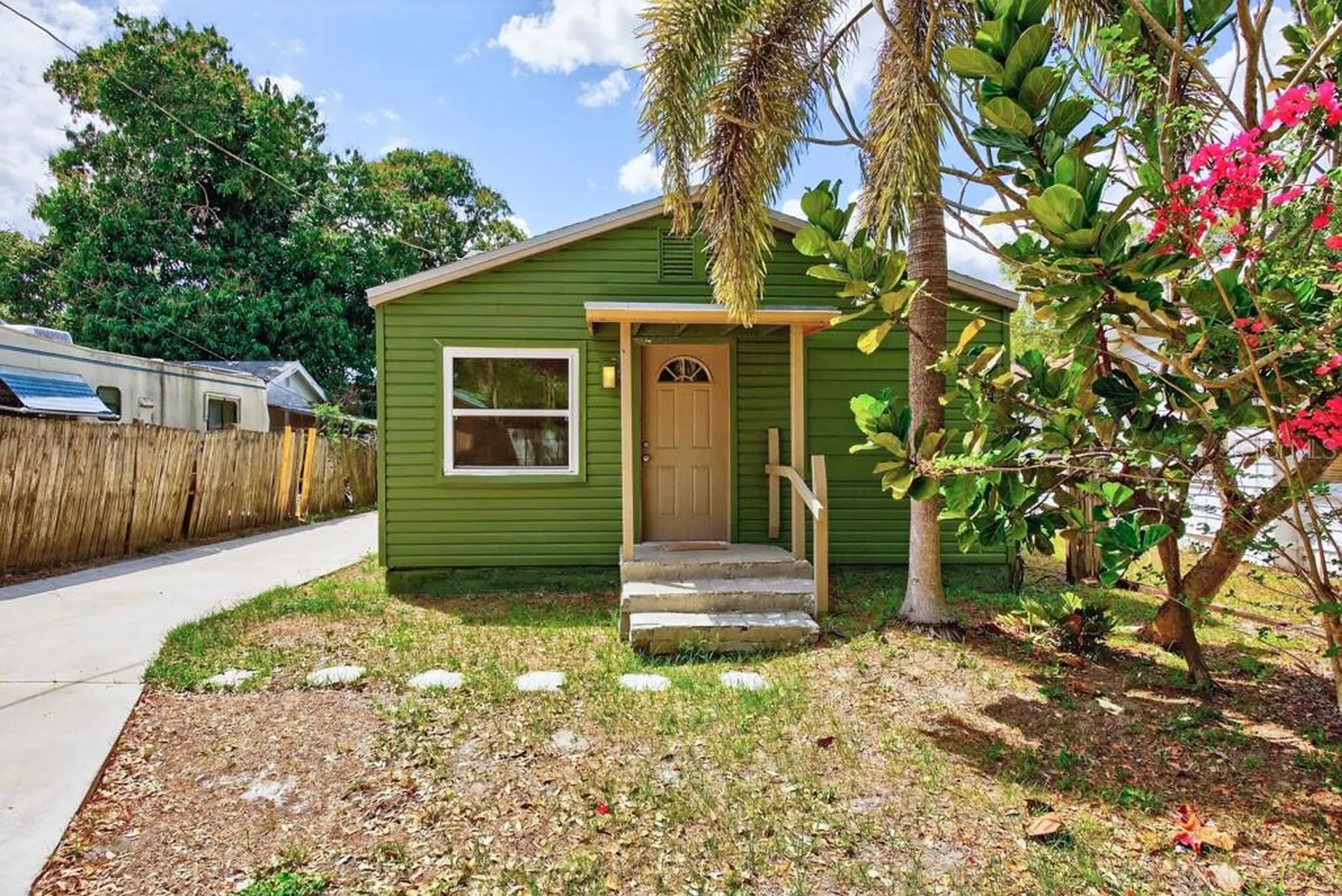 5818 39th Street N St Petersburg FL 33714