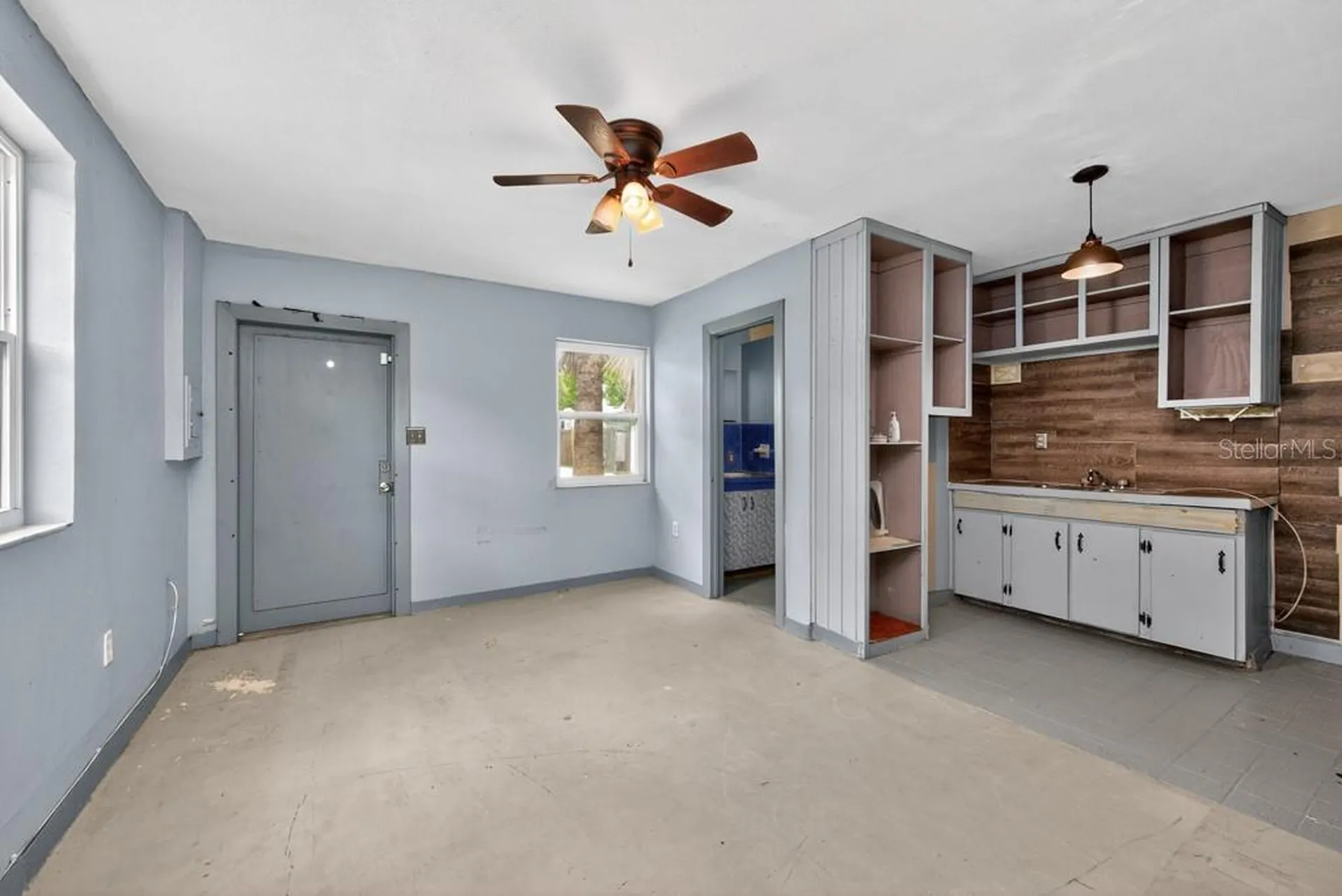 5818 39th Street N St Petersburg FL 33714
