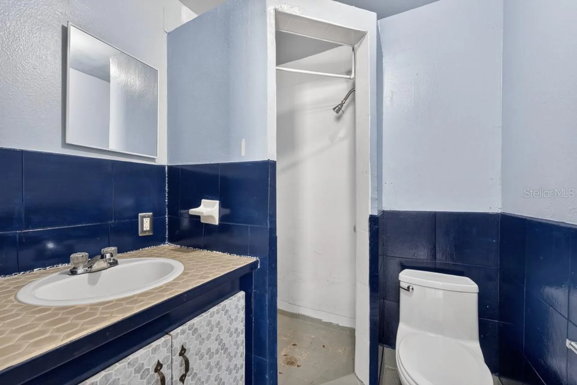 5818 39th Street N St Petersburg FL 33714