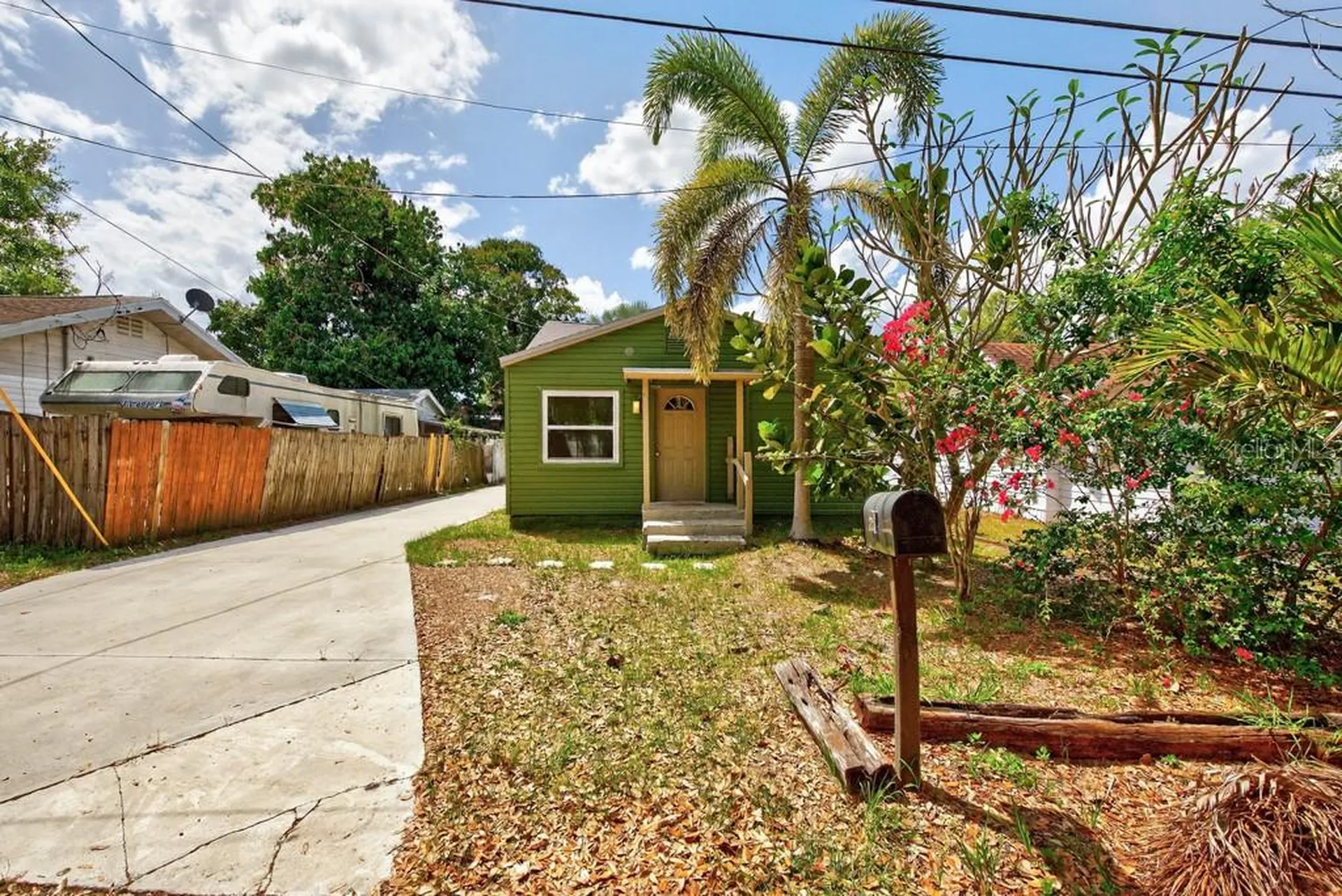 5818 39th Street N St Petersburg FL 33714