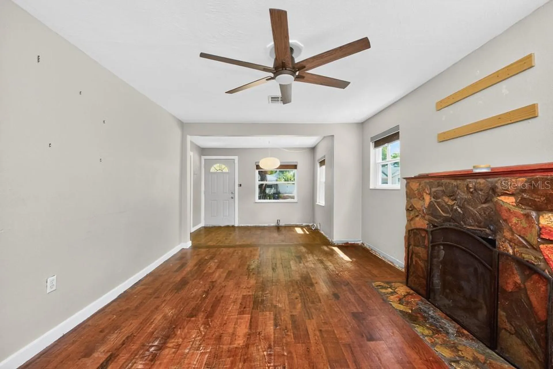 5818 39th Street N St Petersburg FL 33714