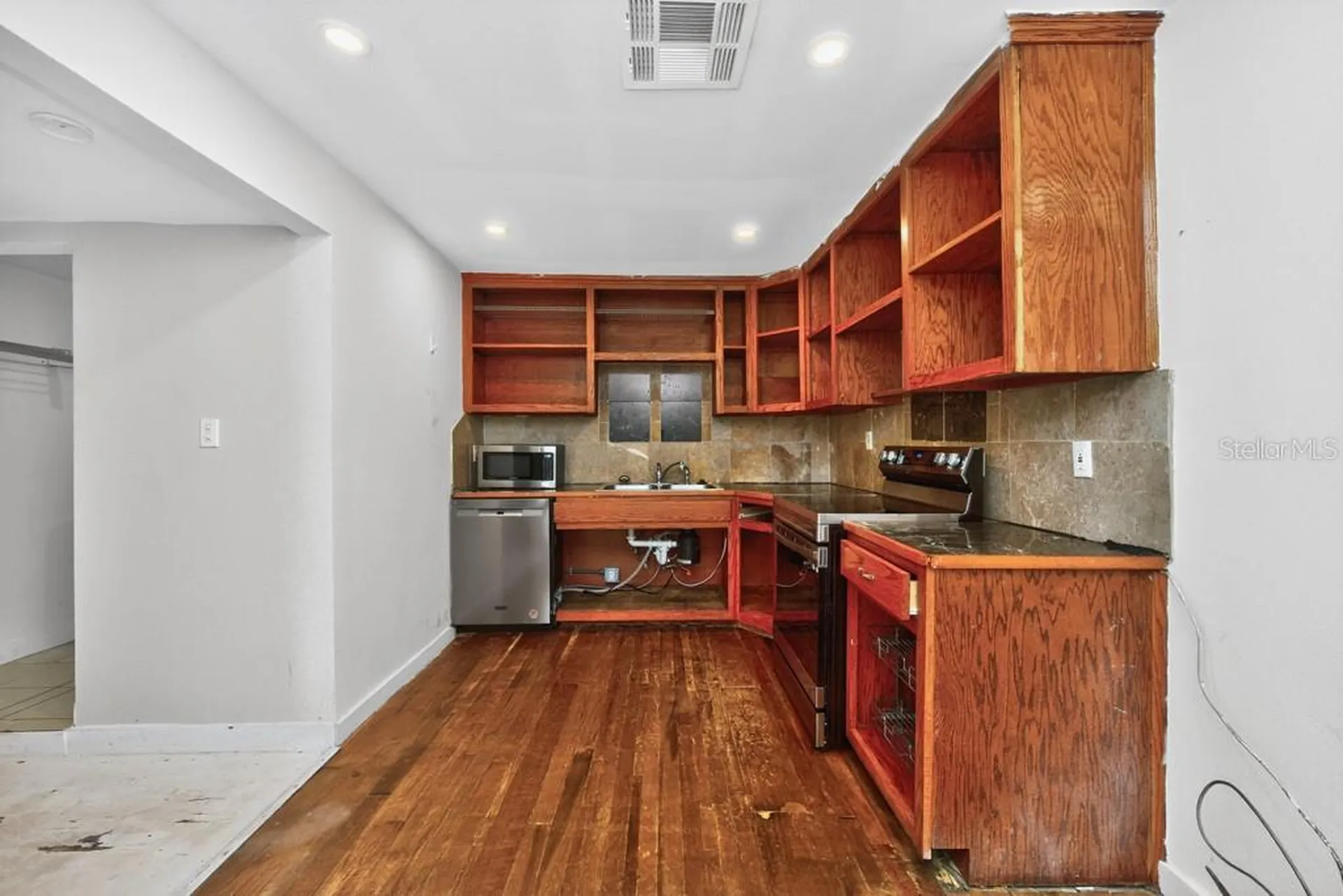 5818 39th Street N St Petersburg FL 33714