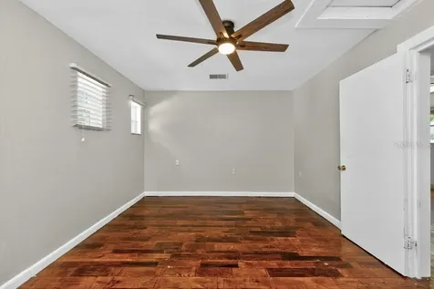 5818 39th Street N St Petersburg FL 33714