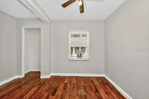 5818 39th Street N St Petersburg FL 33714