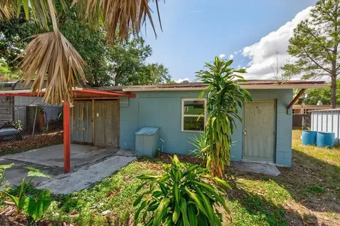 5818 39th Street N St Petersburg FL 33714