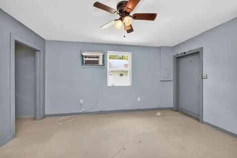 5818 39th Street N St Petersburg FL 33714