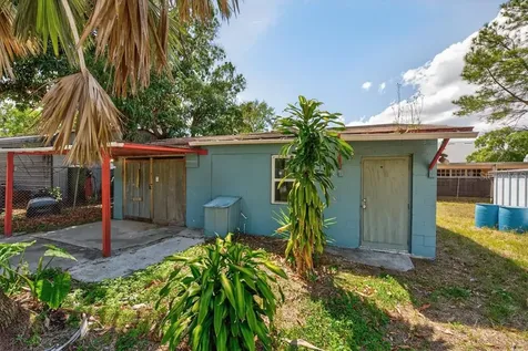 5818 39th Street N St Petersburg FL 33714