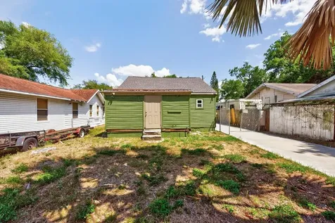 5818 39th Street N St Petersburg FL 33714