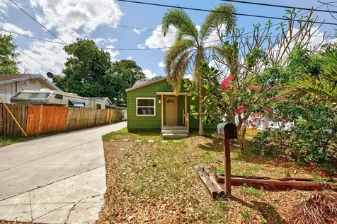 5818 39th Street N St Petersburg FL 33714