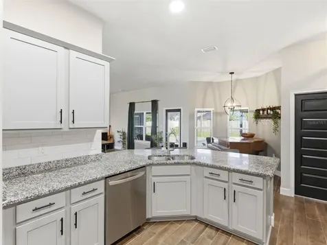 13234 Summerfield Way Dade City FL 33525