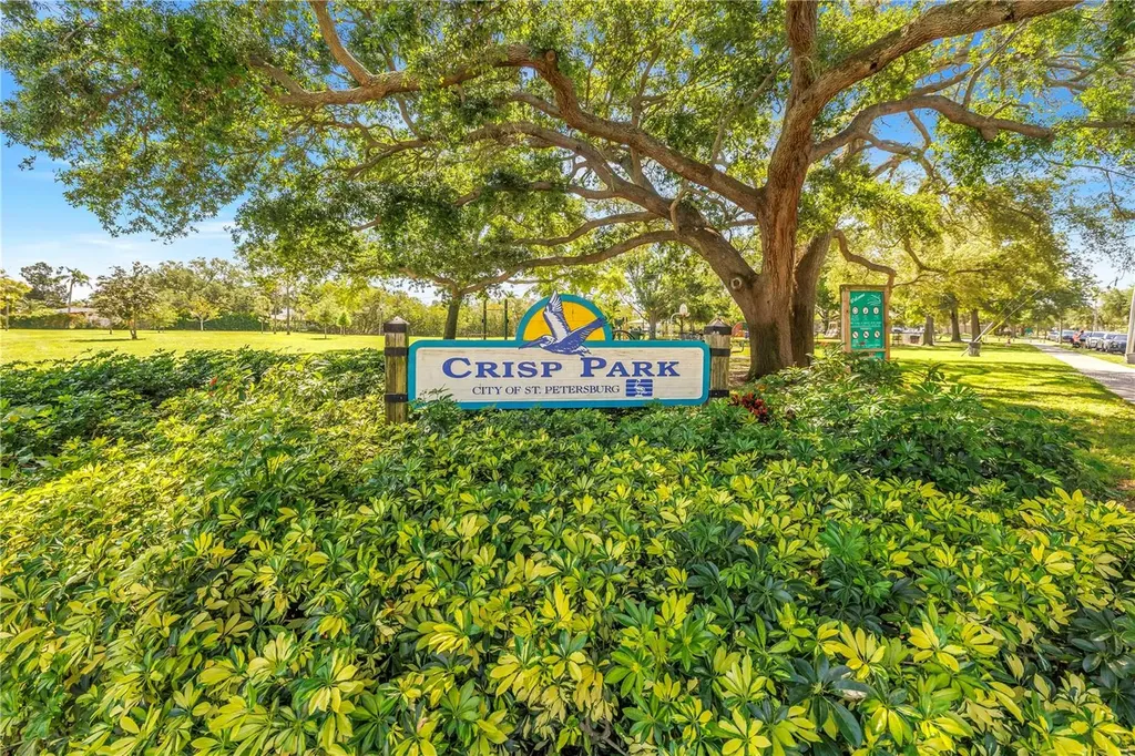 201 35th Avenue NE St Petersburg FL 33704