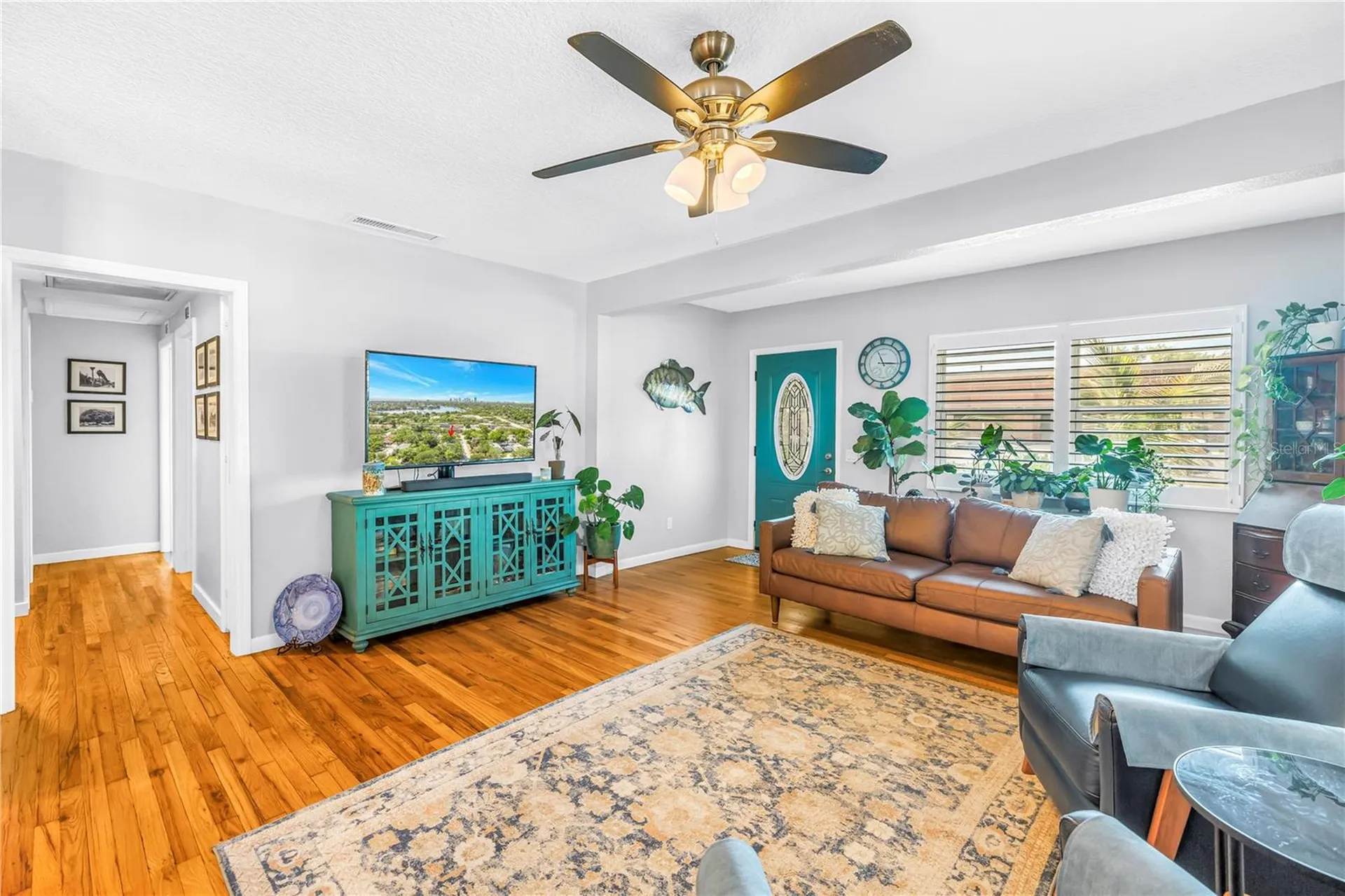 201 35th Avenue NE St Petersburg FL 33704