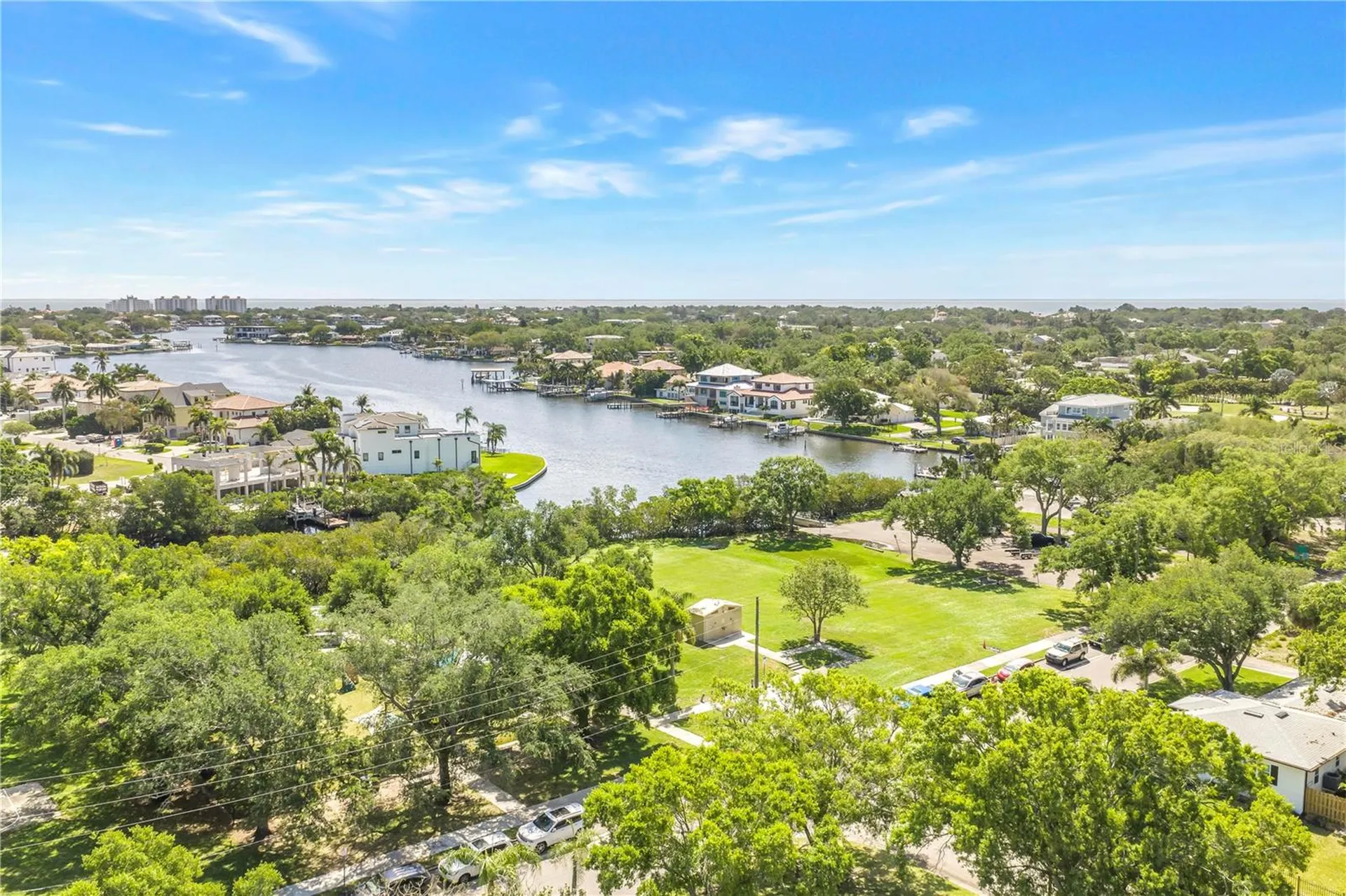 201 35th Avenue NE St Petersburg FL 33704