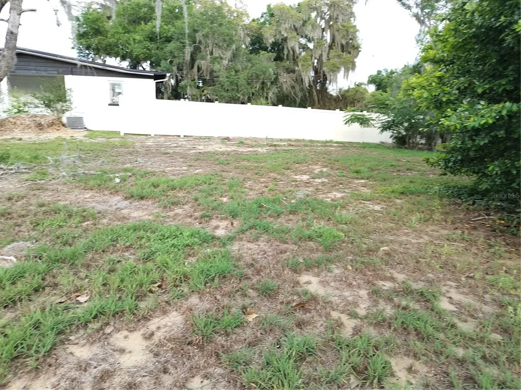 0 E Myrtle Street Howey In The Hills FL 34737