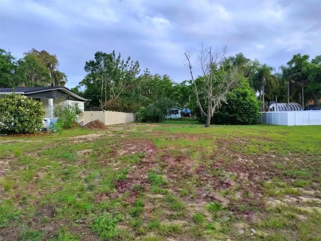 0 E Myrtle Street Howey In The Hills FL 34737